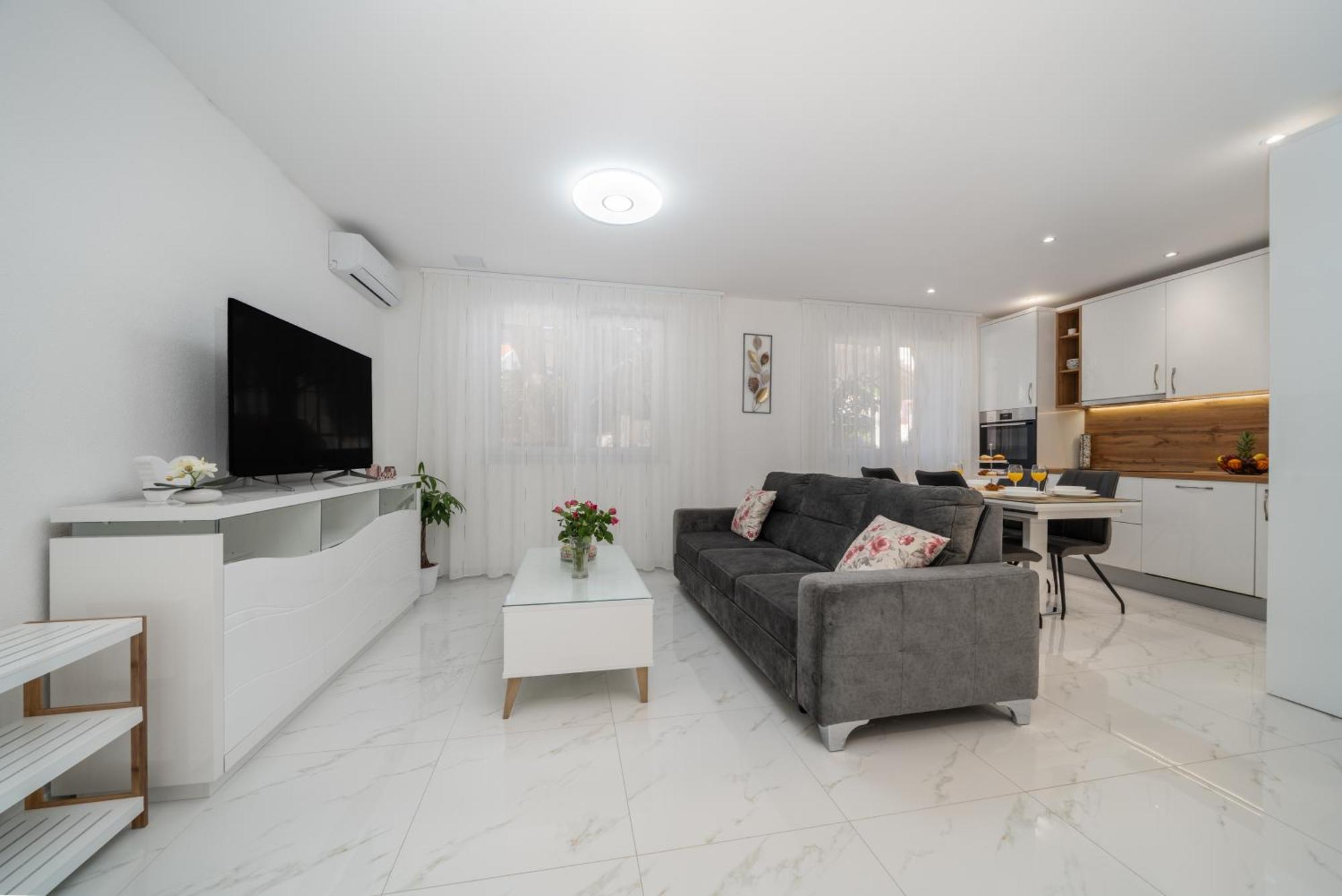 Apartmani Marivo Baska Voda Exterior photo