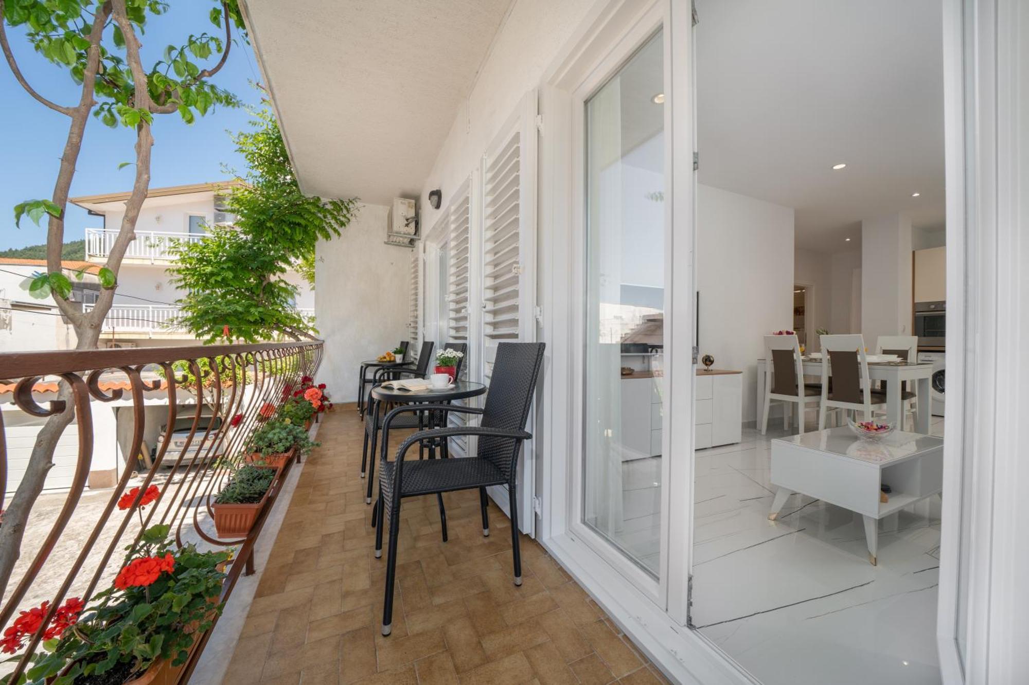 Apartmani Marivo Baska Voda Exterior photo