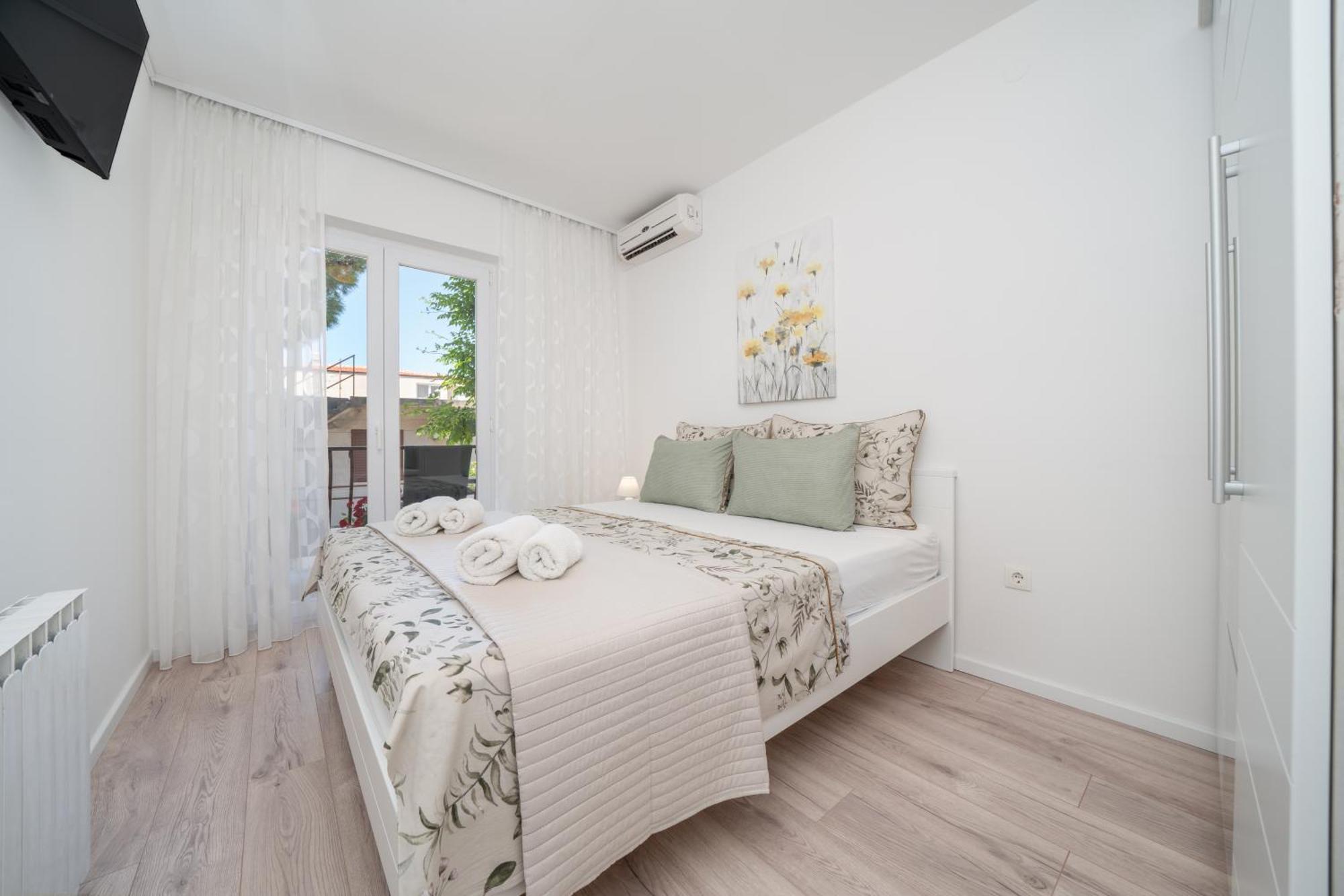Apartmani Marivo Baska Voda Exterior photo
